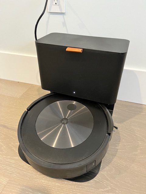 掃除機・クリーナー iRobot Roomba j8+ iRobot Roomba j8+ (8550) Wi-Fi Connected Self-Emptying Robot